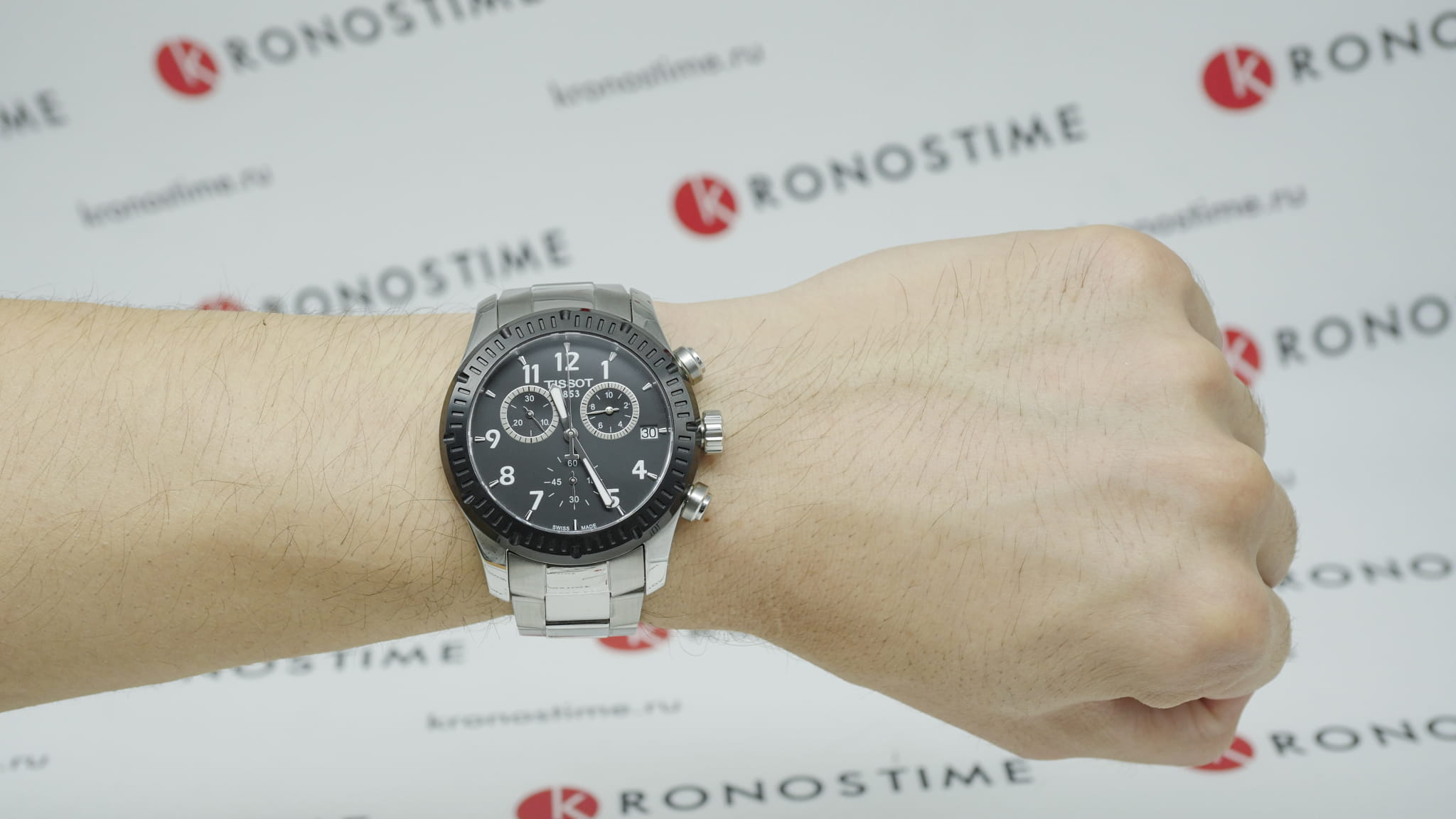 Tissot T0394172105700 мужские часы застежка крупным планом